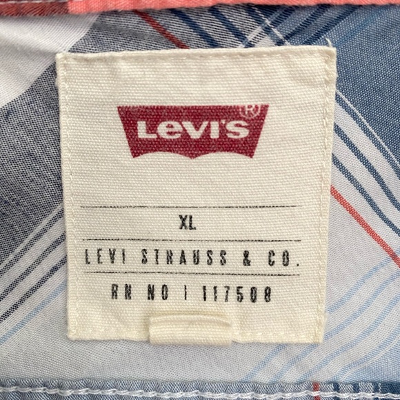 Levi’s Long Sleeve Button Down Plaid Shirt - Picture 4 of 4